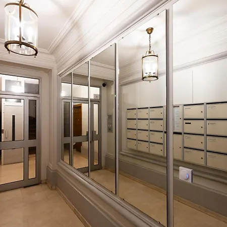 Spacious 2br For 7 - Near Palais Des Congres