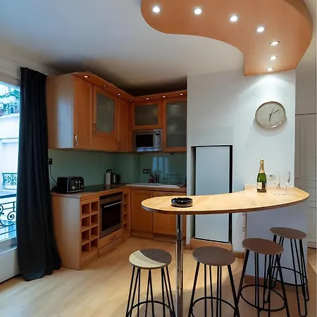 Elegant 2Br - Sleeps 7 - Walk To Arc De Triomphe * Paris
