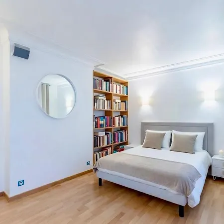Elegant 2br - Sleeps 7 - Walk To Arc De Triomphe *