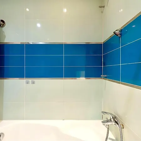 Appartamento Elegant 2br - Sleeps 7 - Walk To Arc De Triomphe Parigi