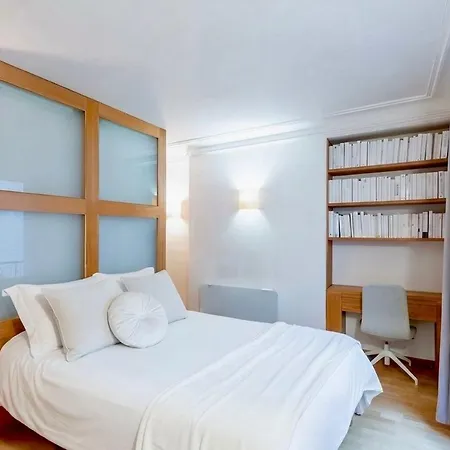 Elegant 2br - Sleeps 7 - Walk To Arc De Triomphe 公寓