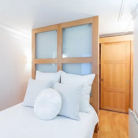 Elegant 2br - Sleeps 7 - Walk To Arc De Triomphe *