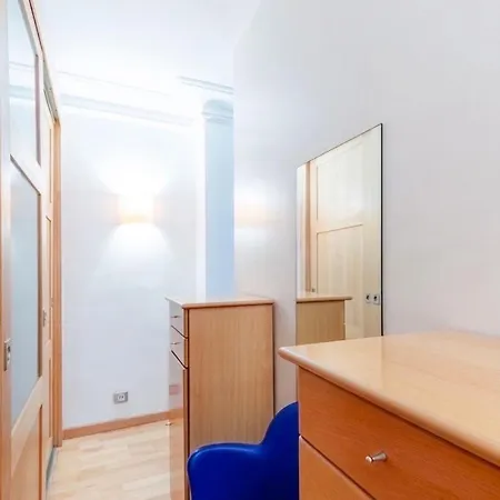 Elegant 2br - Sleeps 7 - Walk To Arc De Triomphe Appartement Parijs