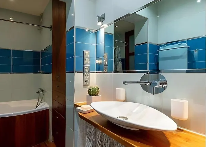 Spacious 2br For 7 - Near Palais Des Congres Париж