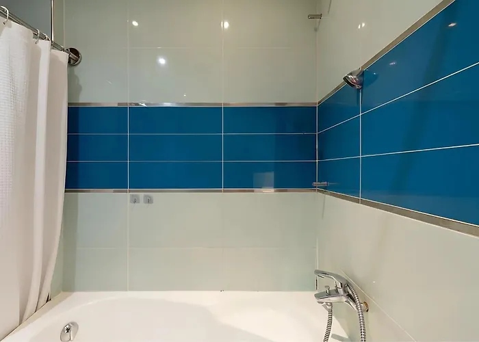 Апартаменты Spacious 2br For 7 - Near Palais Des Congres Париж