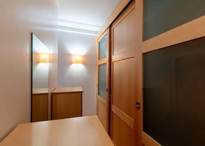 Spacious 2br For 7 - Near Palais Des Congres Париж